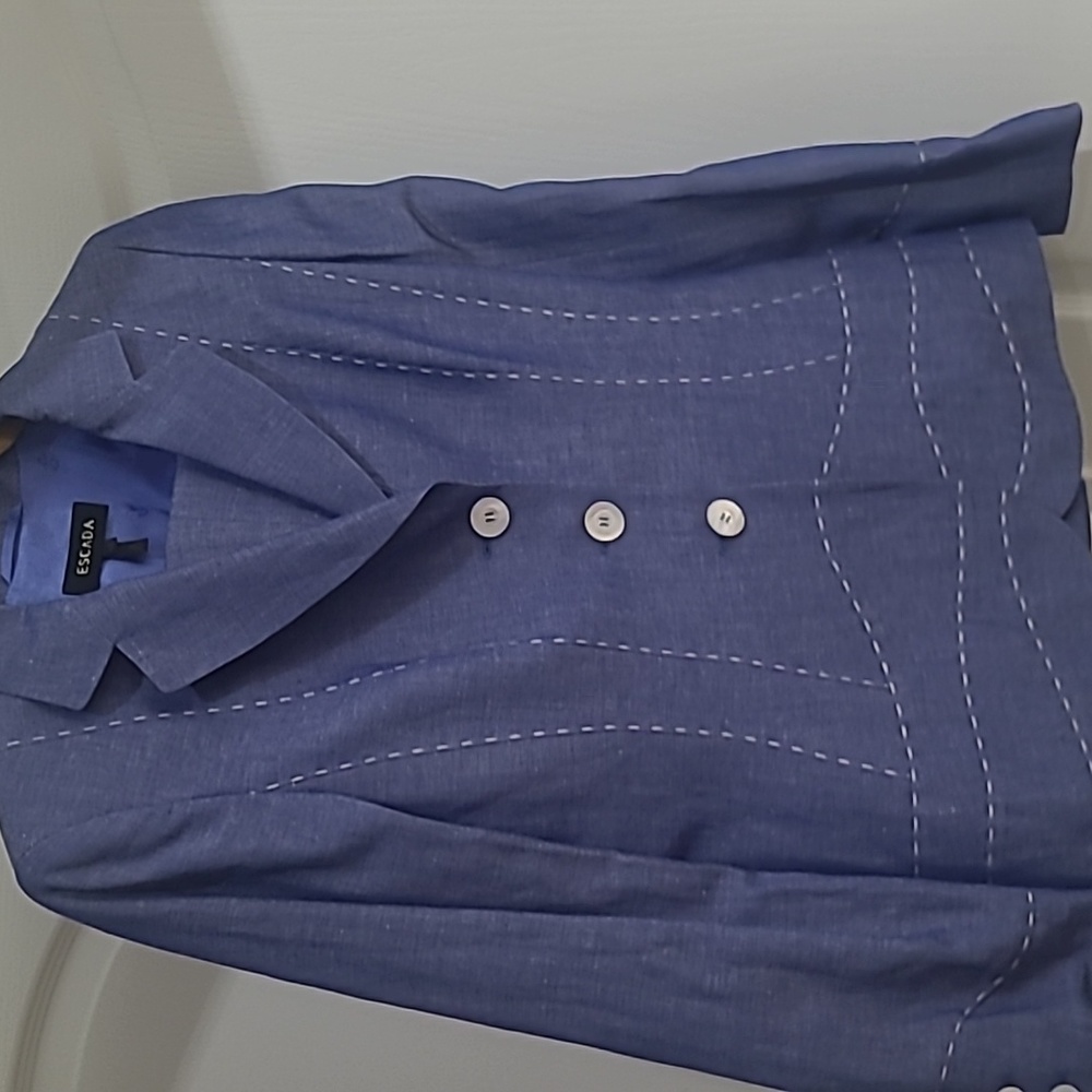 Escada suit 36 sports coat 34 pants